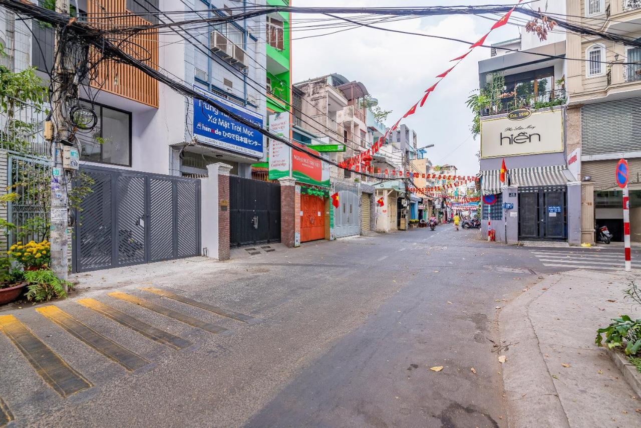 Cozrum Homes Aurora House Ho Chi Minh City Exterior photo
